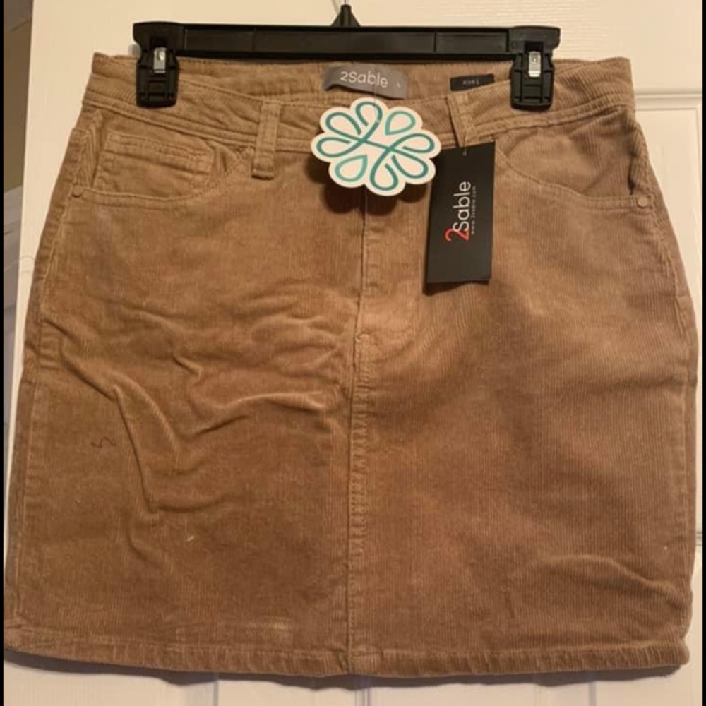 Hope’s Boutique Corduroy Skirt NWT